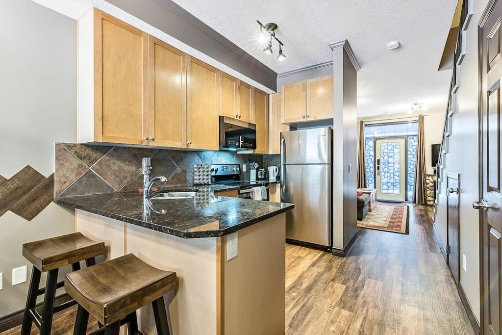 Mystic Getaway Apartment Canmore Exterior photo